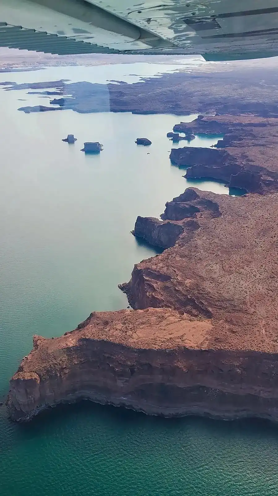 Imagen del album El Chocon - Neuquen de Patagonia Wings